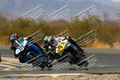 media/Apr-17-2022-CVMA (Sun) [[f474cfa795]]/Race 14 500 Supersport-350 Supersport (Holeshot)/